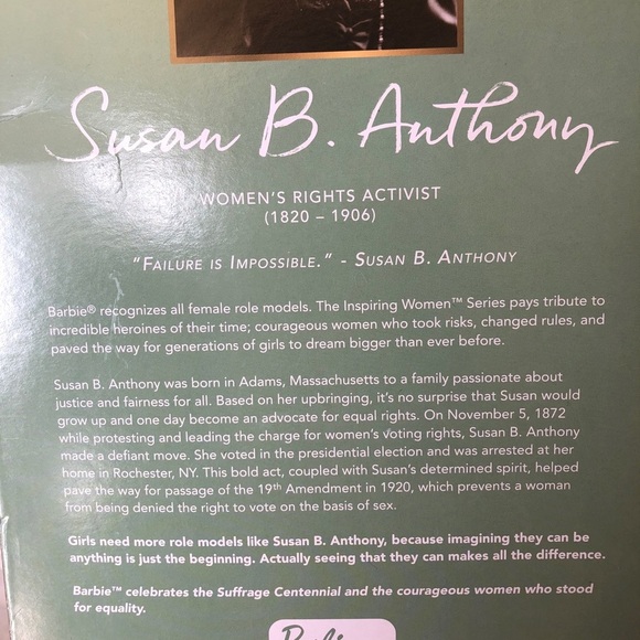 Barbie Inspiring Women Series Susan B, Anthony - Picture 4 of 6
